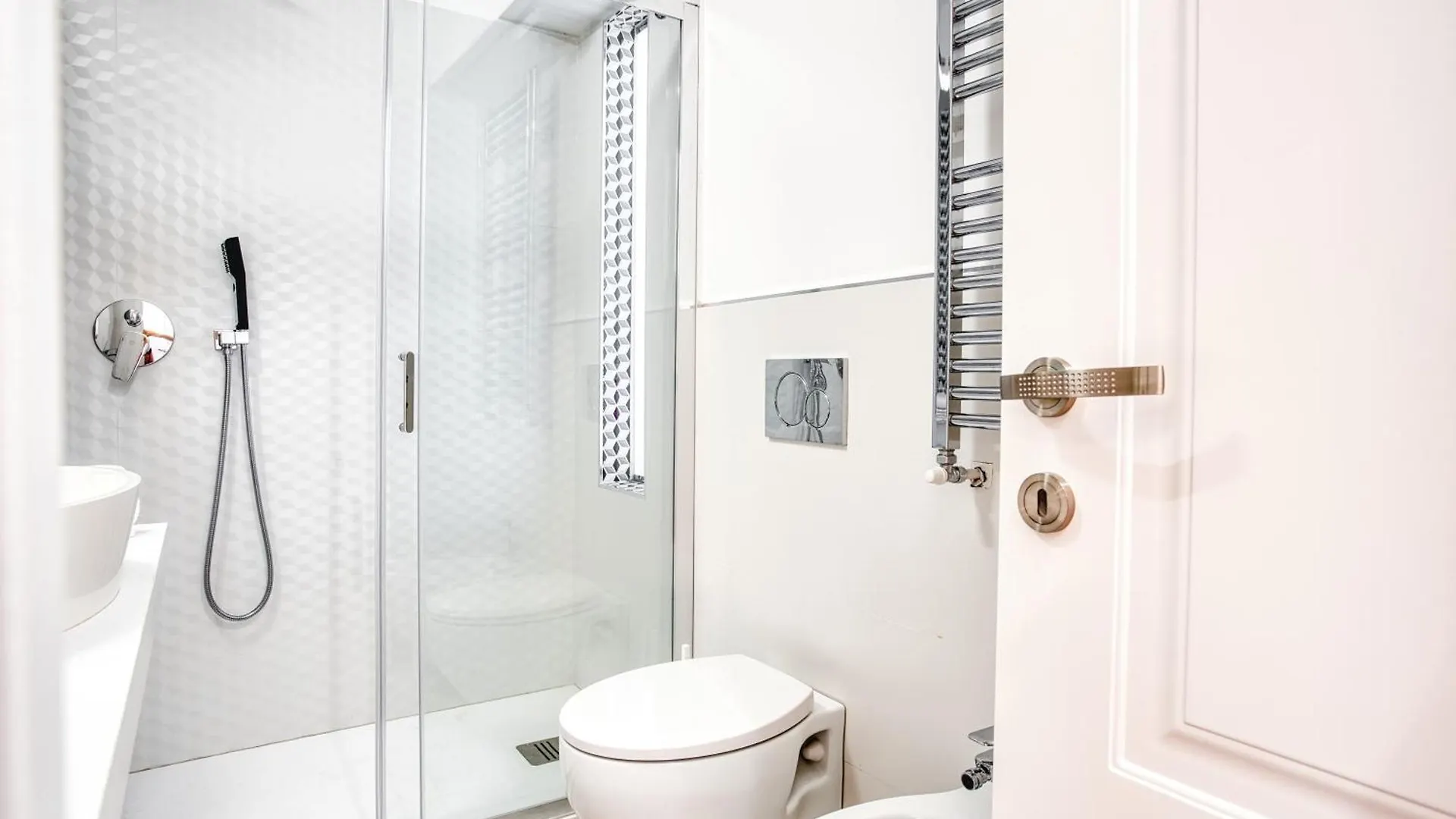 Walk To Navigli - Via Gola - 2 Bedrooms Apt Milan 0*,