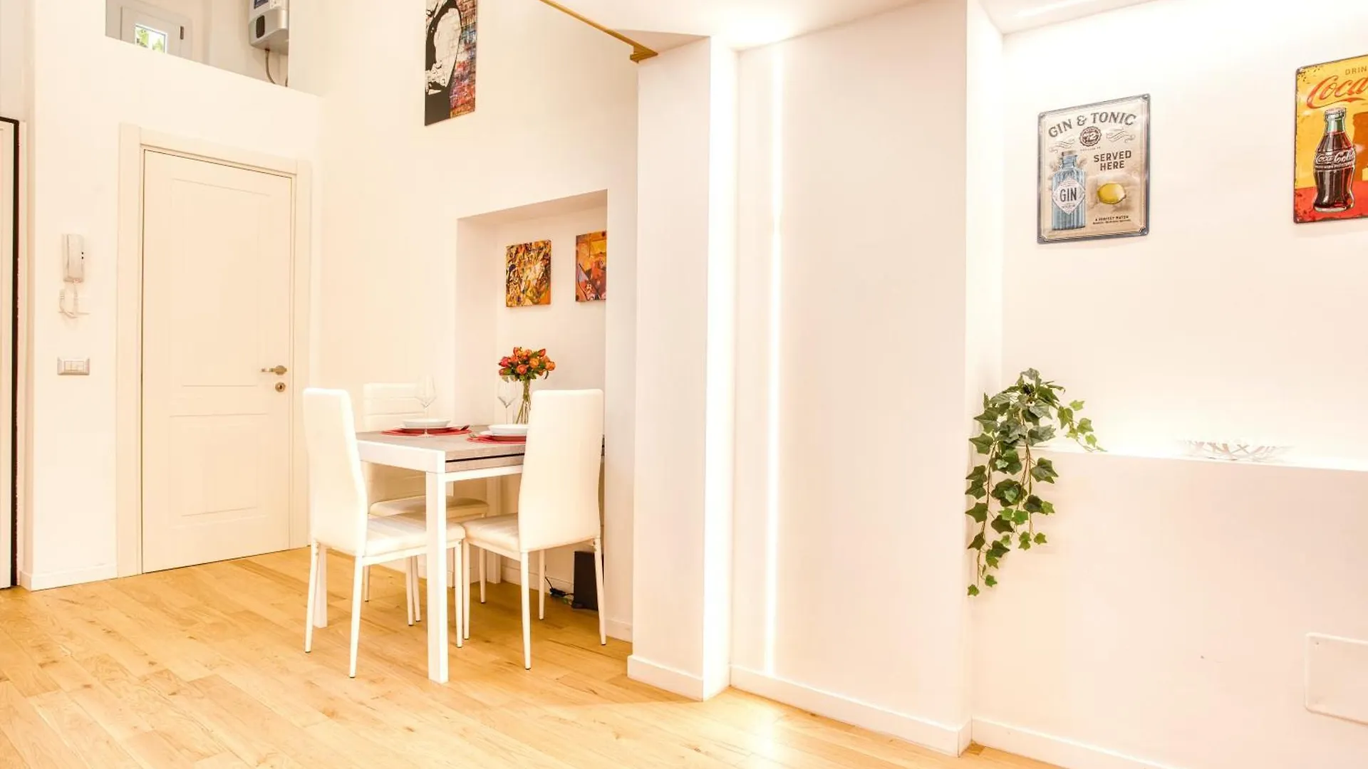 Walk To Navigli - Via Gola - 2 Bedrooms Apt Milan Apartment